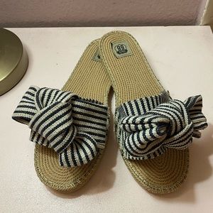 Summer Sandals with bow